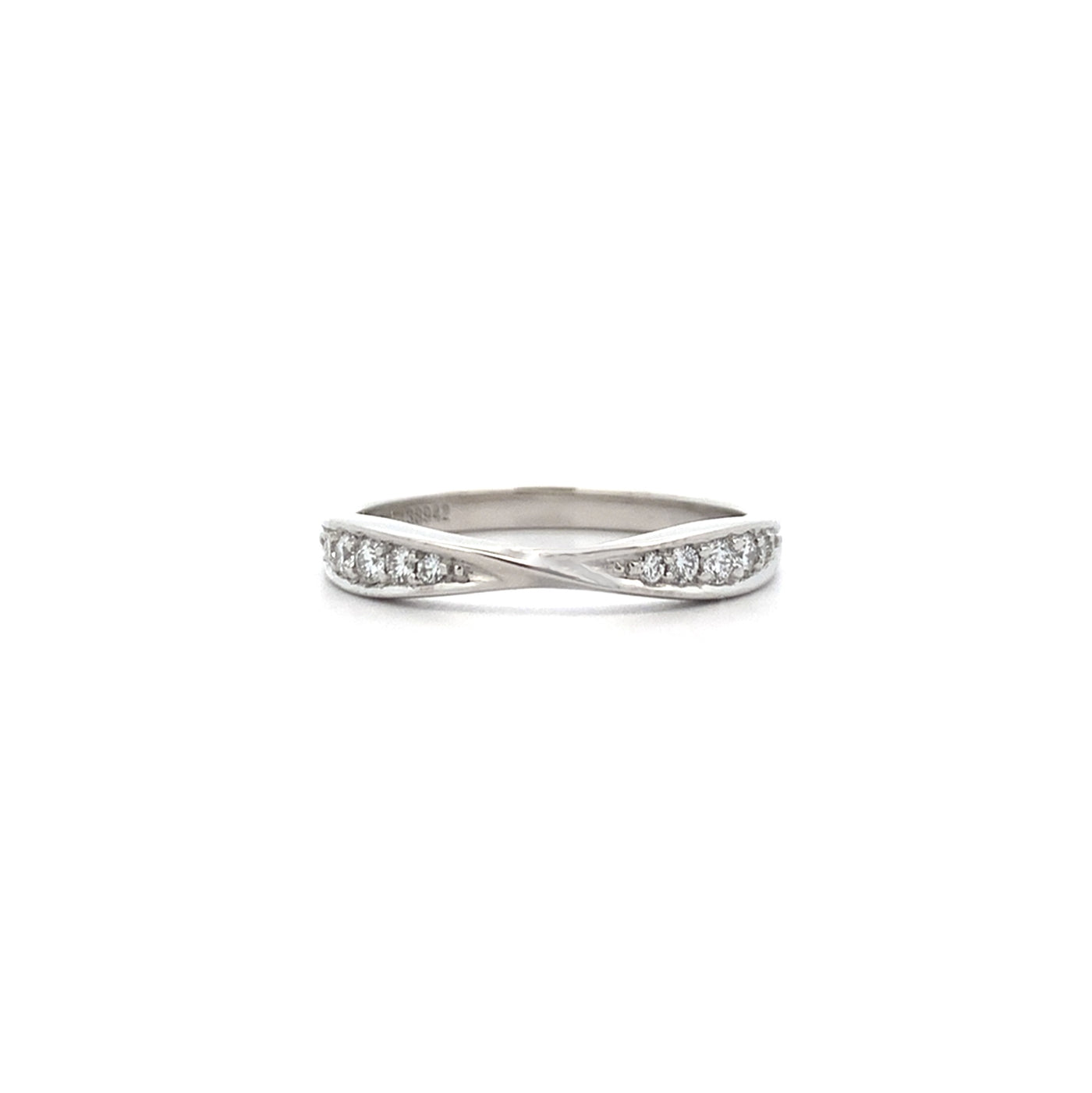 Brilliant Cut Diamond Set Cinched Ring in Platinum | 0.19ctw