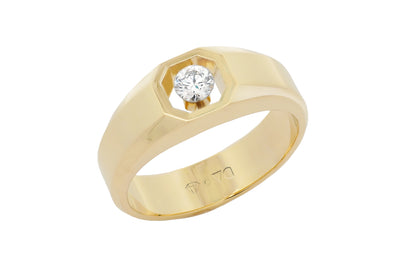 Floeting® Diamond Signet Ring in Yellow Gold | 0.27ct. floeting platform, floating diamond, titanium collets, 18ct yellow gold, signet ring, mens ring, gender neutral, dress ring, no claws, no clasps