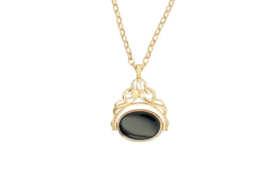 Bloodstone and Onyx Vintage Pendant in Yellow Gold