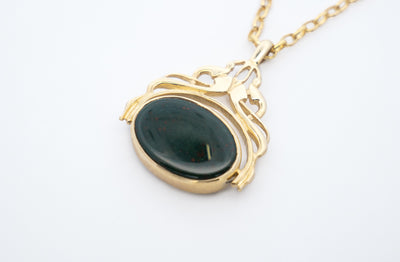 Bloodstone and Onyx Vintage Pendant in Yellow Gold