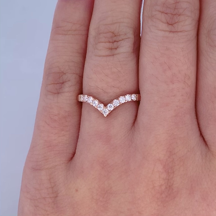 Brilliant Cut Diamond Claw Set V-shaped Ring in Rose Gold | 0.22ctw