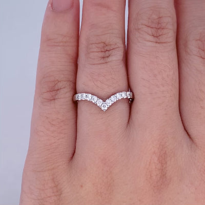 Brilliant Cut Diamond Claw Set 'V' Shaped Ring in Platinum | 0.22ctw