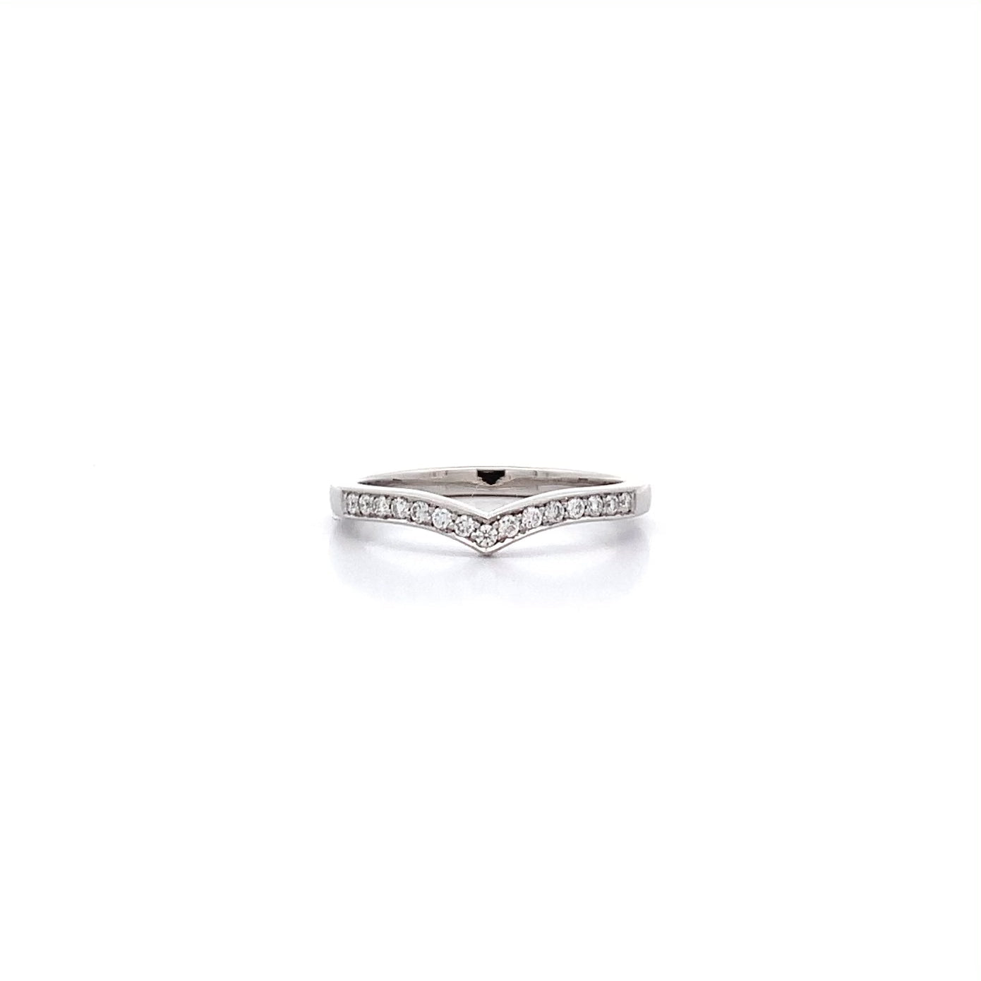 Brilliant Cut Diamond Grain Set V-shaped Ring in Platinum | 0.13ctw