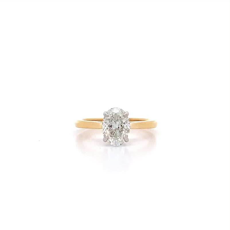 Alice: Oval Cut Diamond Solitaire Ring in Yellow Gold | 1.50ct I VS2