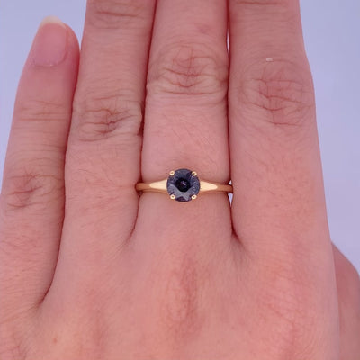 Arabesque: Round Cut Grey Spinel Solitaire Ring in Yellow Gold | 1.03ct