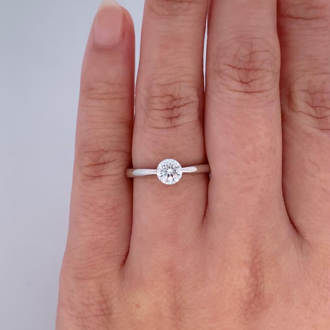 The Floeting® Diamond Ring in Platinum | 0.54ct D VS1