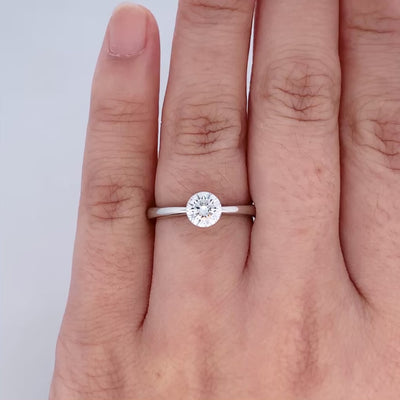 The Floeting® Diamond Ring in Platinum | 0.76ct F SI1