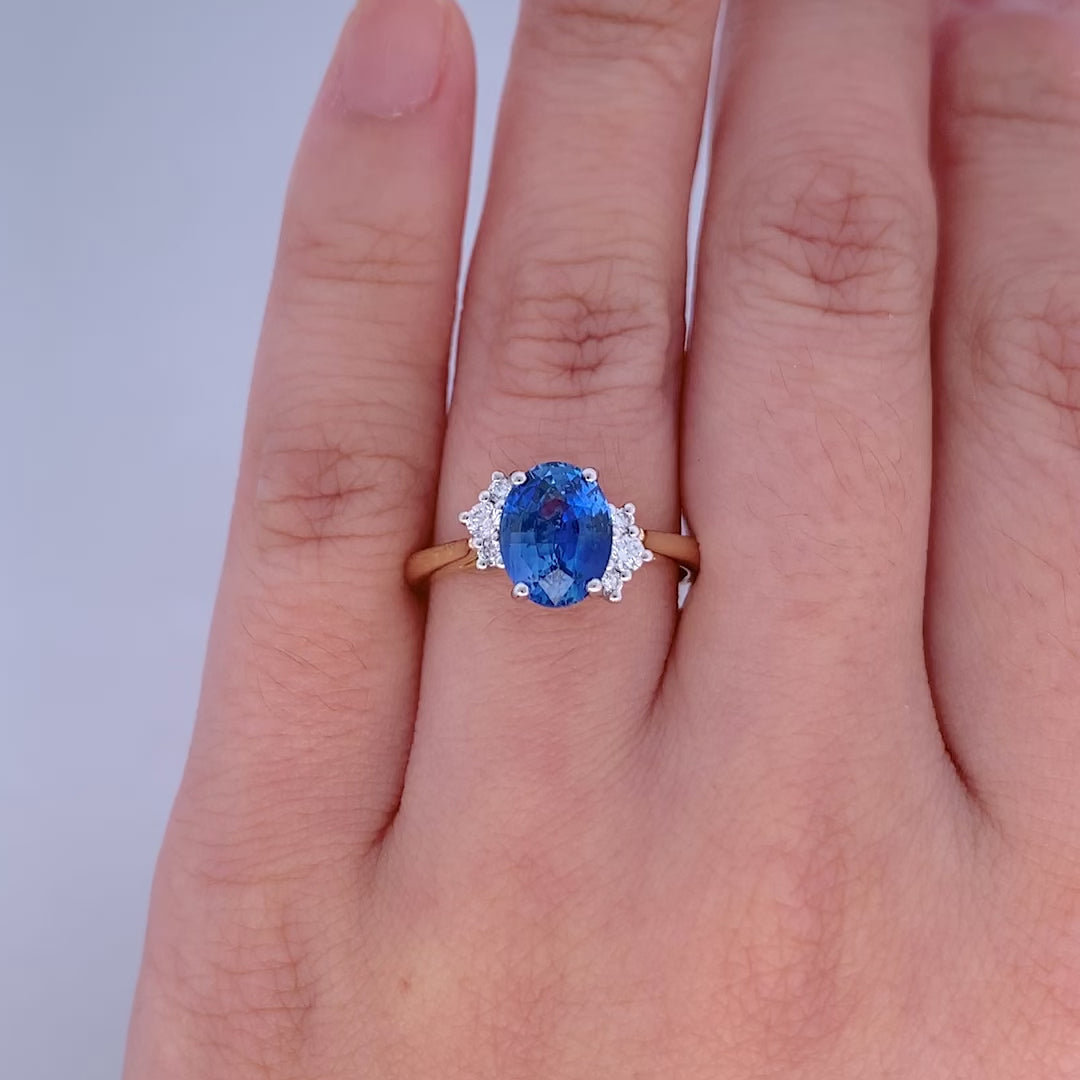 Blue Sapphire and Diamond Cluster Ring in Yellow Gold | 2.36ct